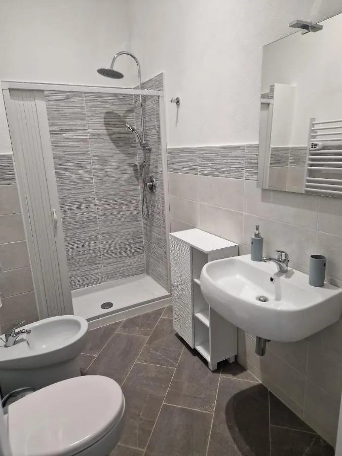 Giuchi Home Casa Vacanze Avola 0*,